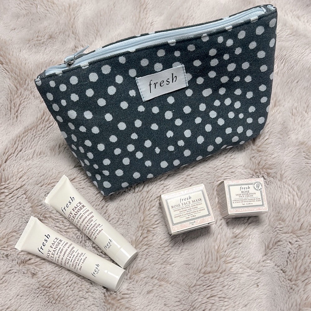New Fresh skincare set and bag